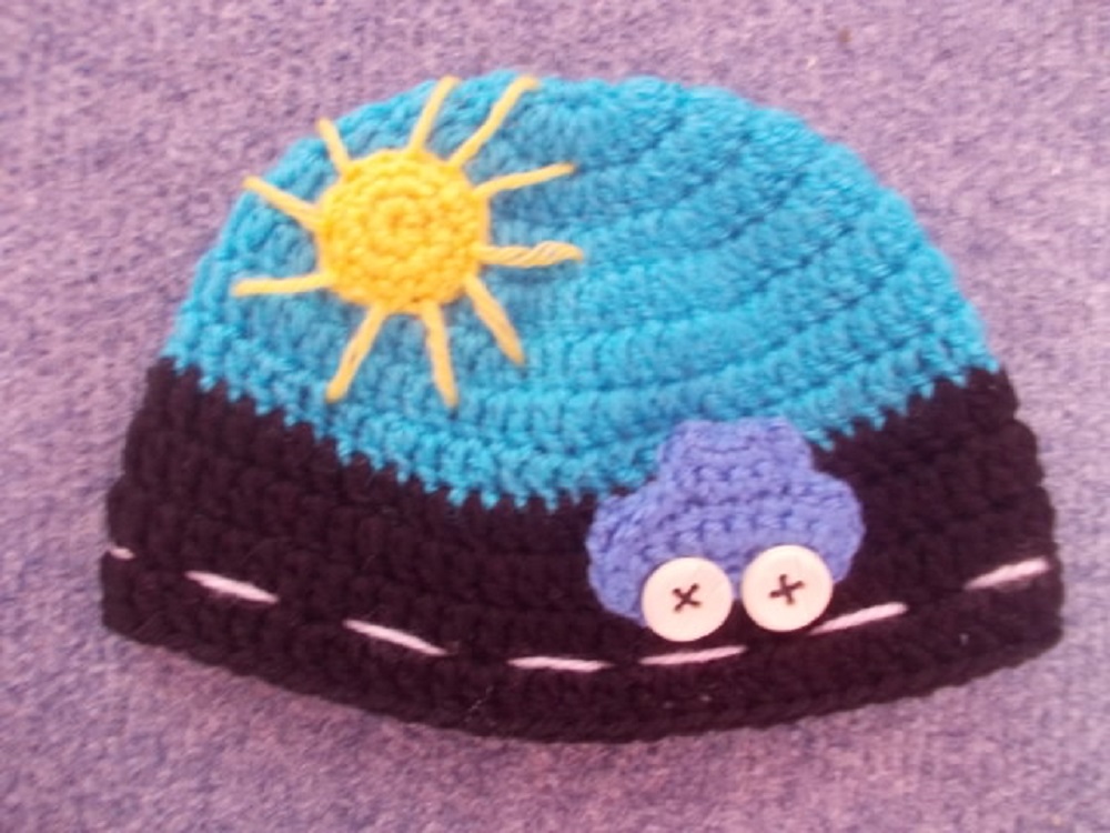 Háčkovaná čepička skladem 