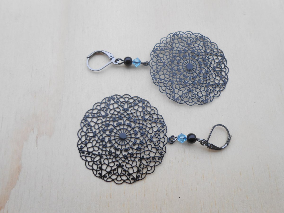 Náušnice černé se sluníčkem swarovski (1158/14)