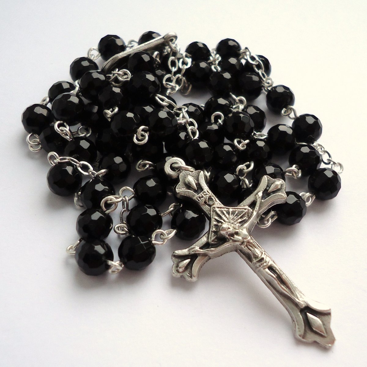 Růženec z minerálu - onyx (brus)