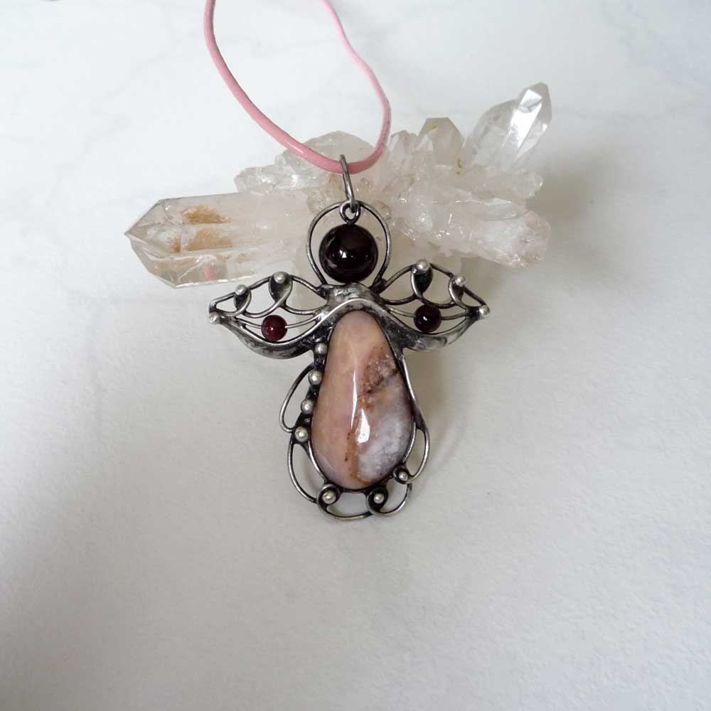 Andílek - opál,granát