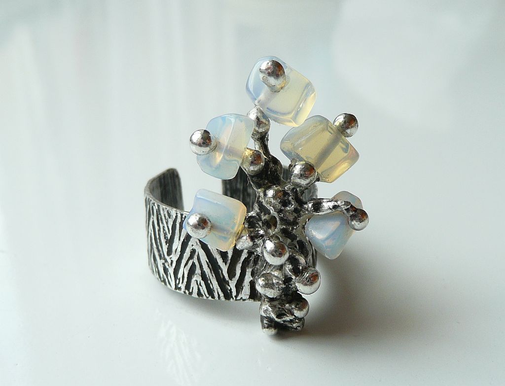 Když rozkvétá třešeň.. (opalit)