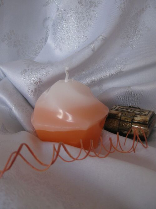 Svíčka oranžovobílá - jehlan