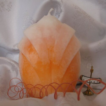 Oranžový pupen - svíčka