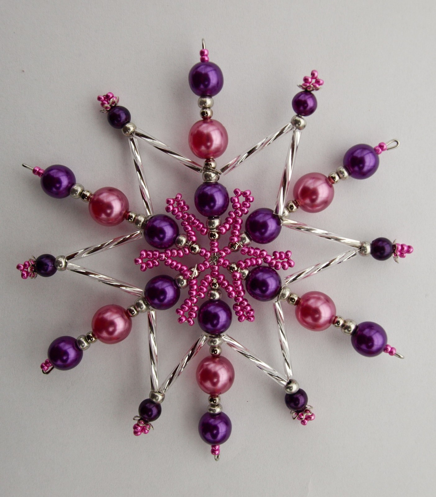 Vánoční hvězdička z korálků