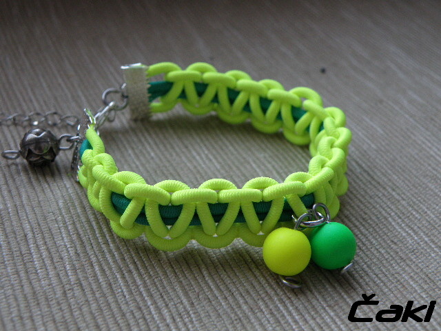 Pletený náramek...