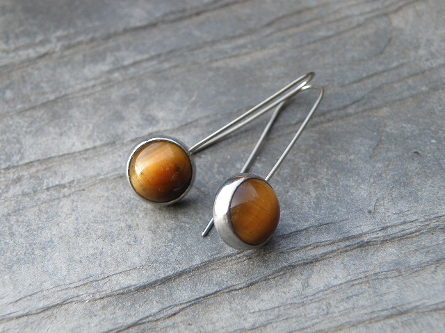 Nerezové naušnice  s tygřím očkem