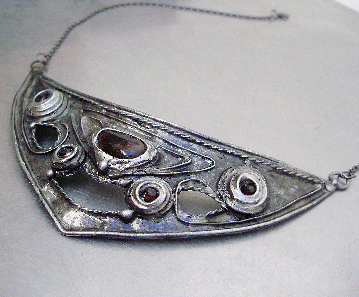 GRANÁT- KÁMEN ŽIVOTA