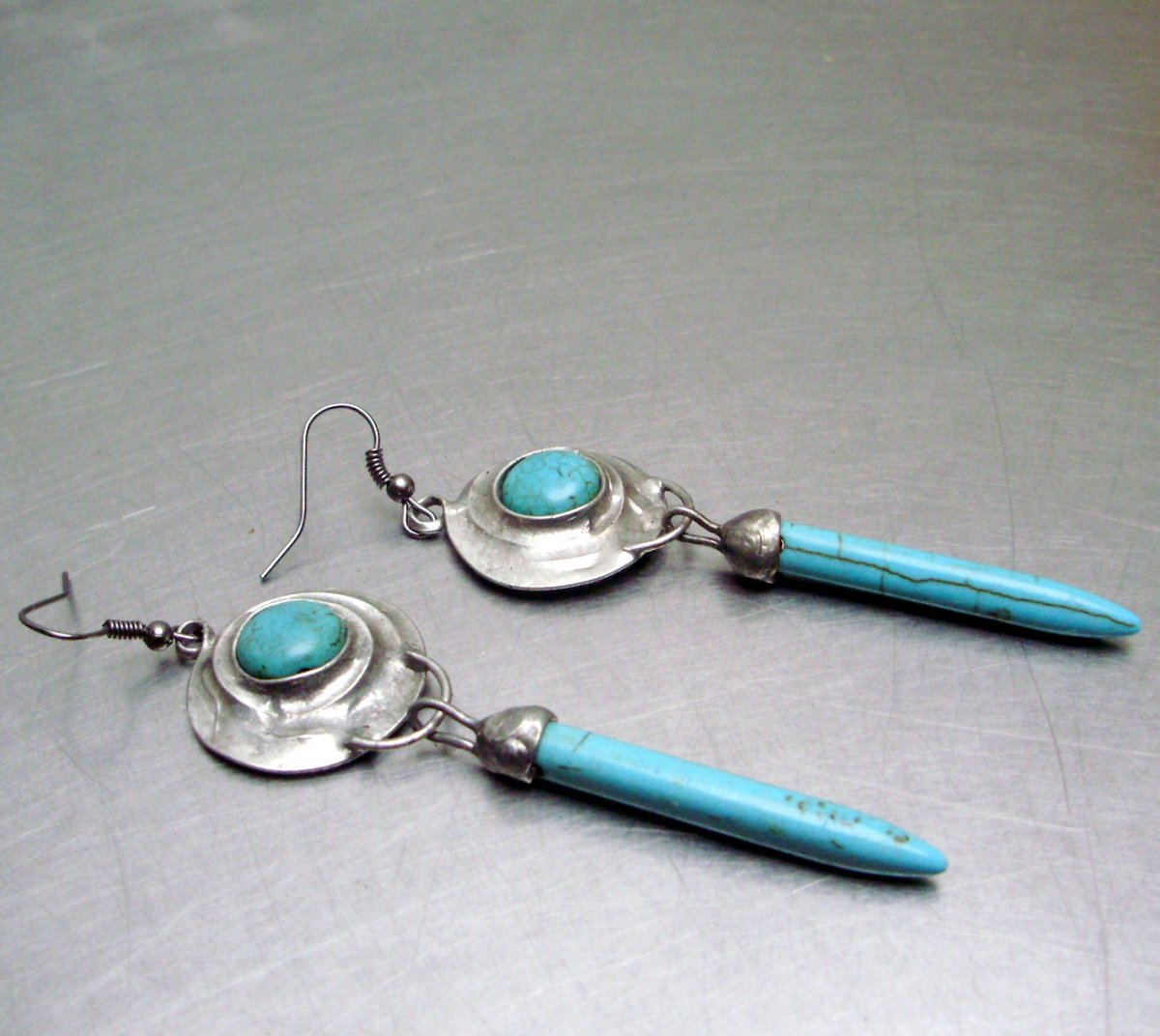 NÁUŠNICE TYRKENITOVÉ