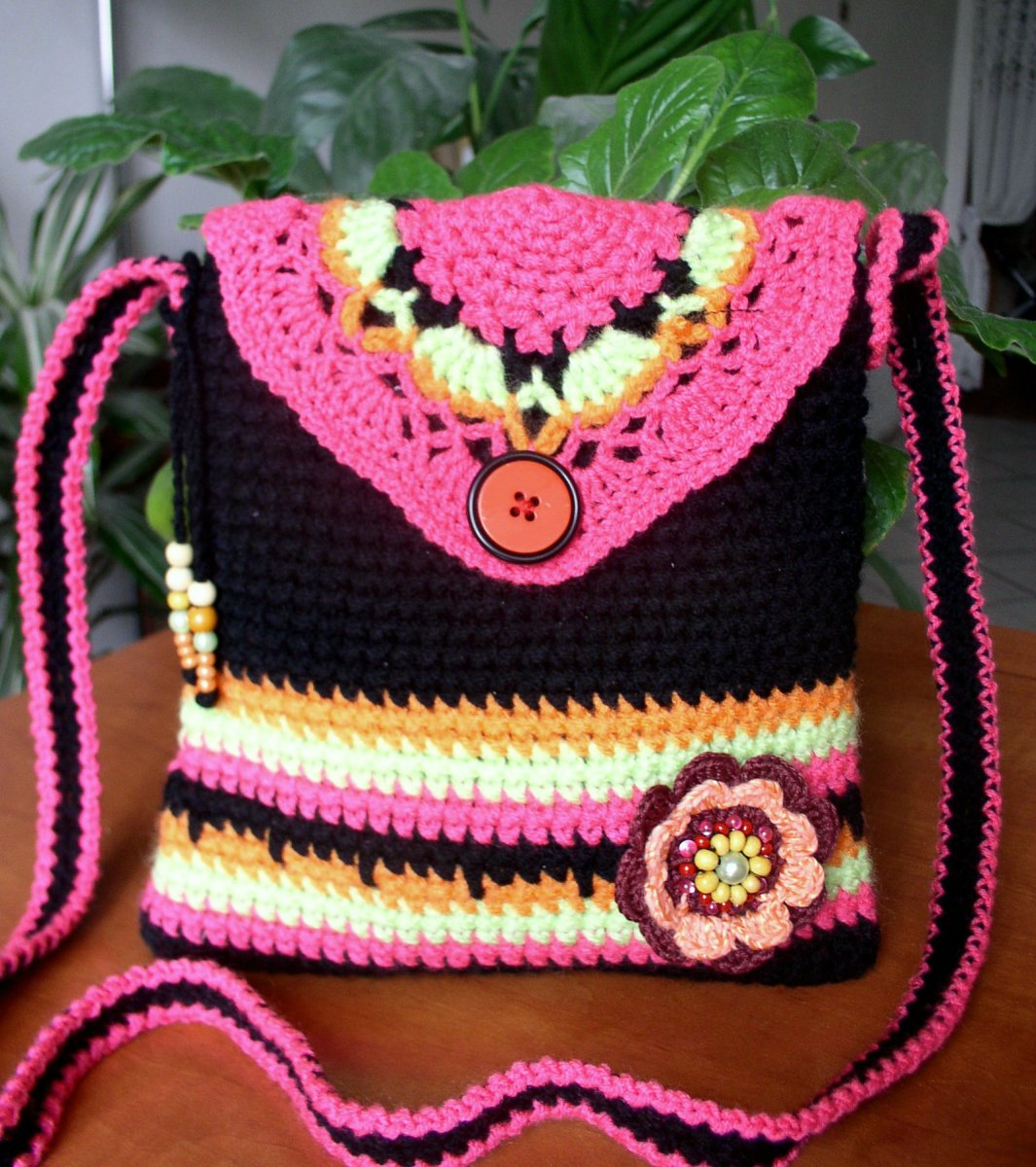 Taštička... Neonová romantika