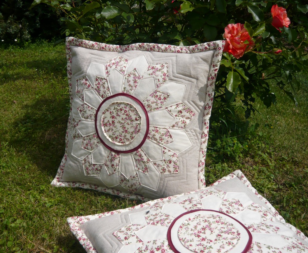 Drážďanský talíř kytička růží