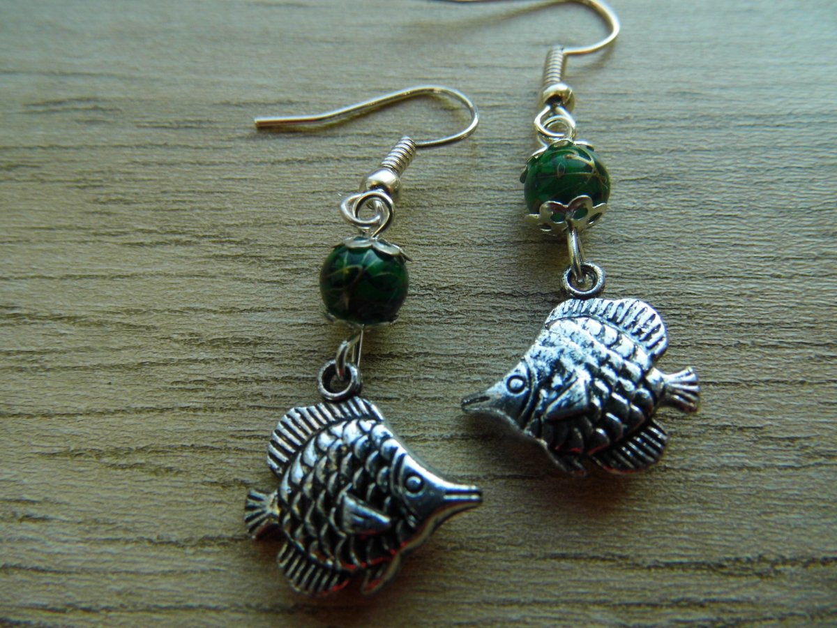 náušnice s rybičkami