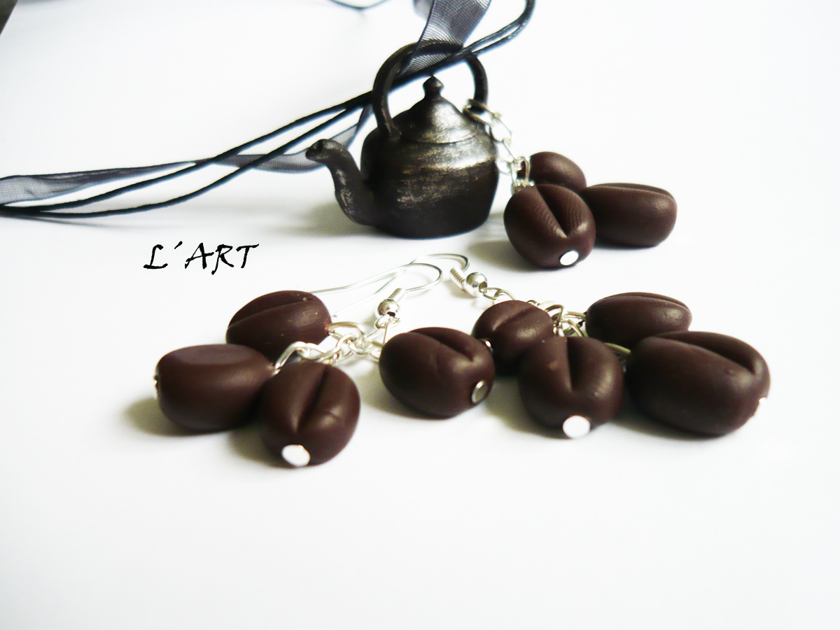 Čínská konvička s kávou 