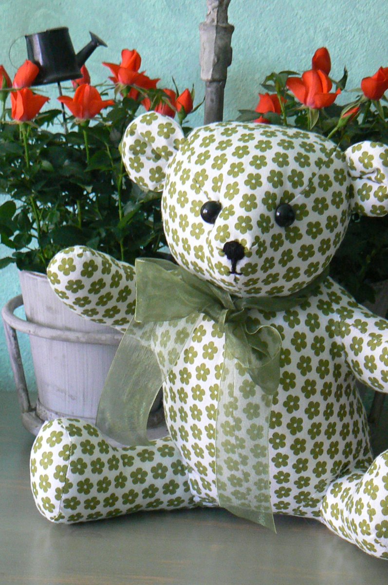 Kytičkový medvídek - posel jara