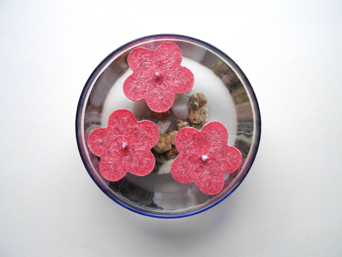 Plovoucí svíčky - kytičky (sv.červená)