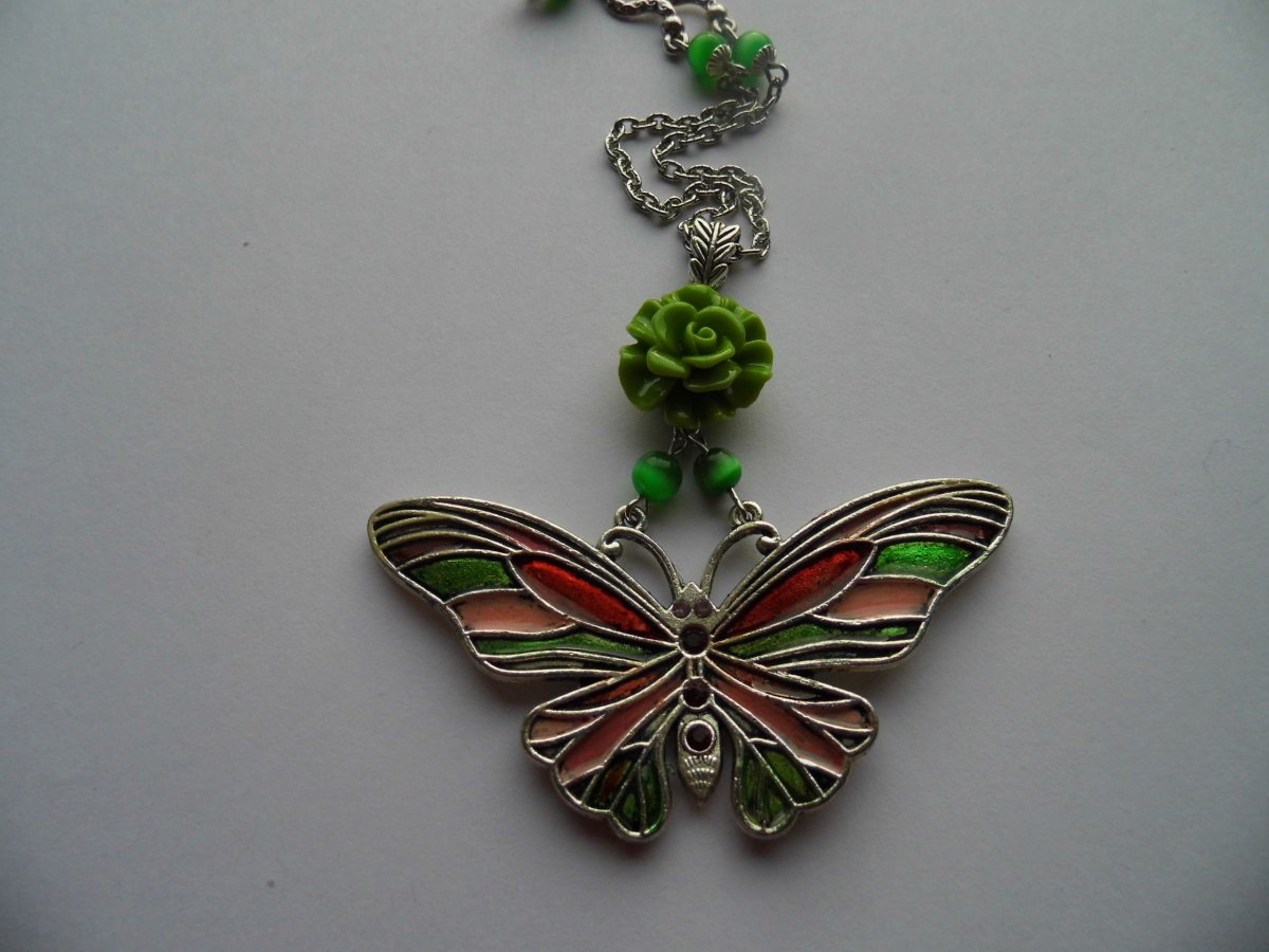 Maxi motýl -náhrdelník