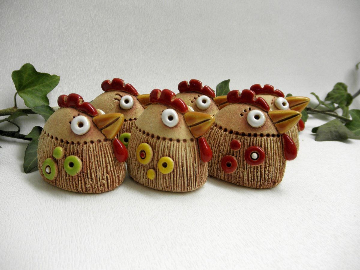 K velikonoční dekoraci - slepička