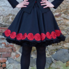 FuFu sukně černá s červeným lemem1 a s černou spodničkou