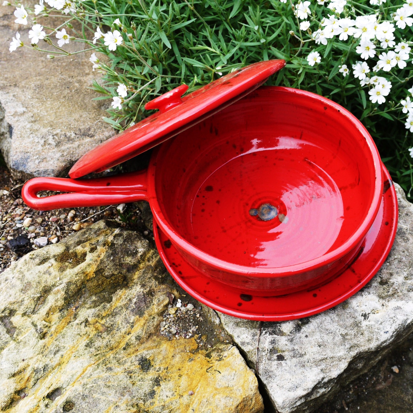 Zapékací pánvička velká s pokličkou a podtalířem