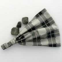 Látkový šátek - šedé kostky