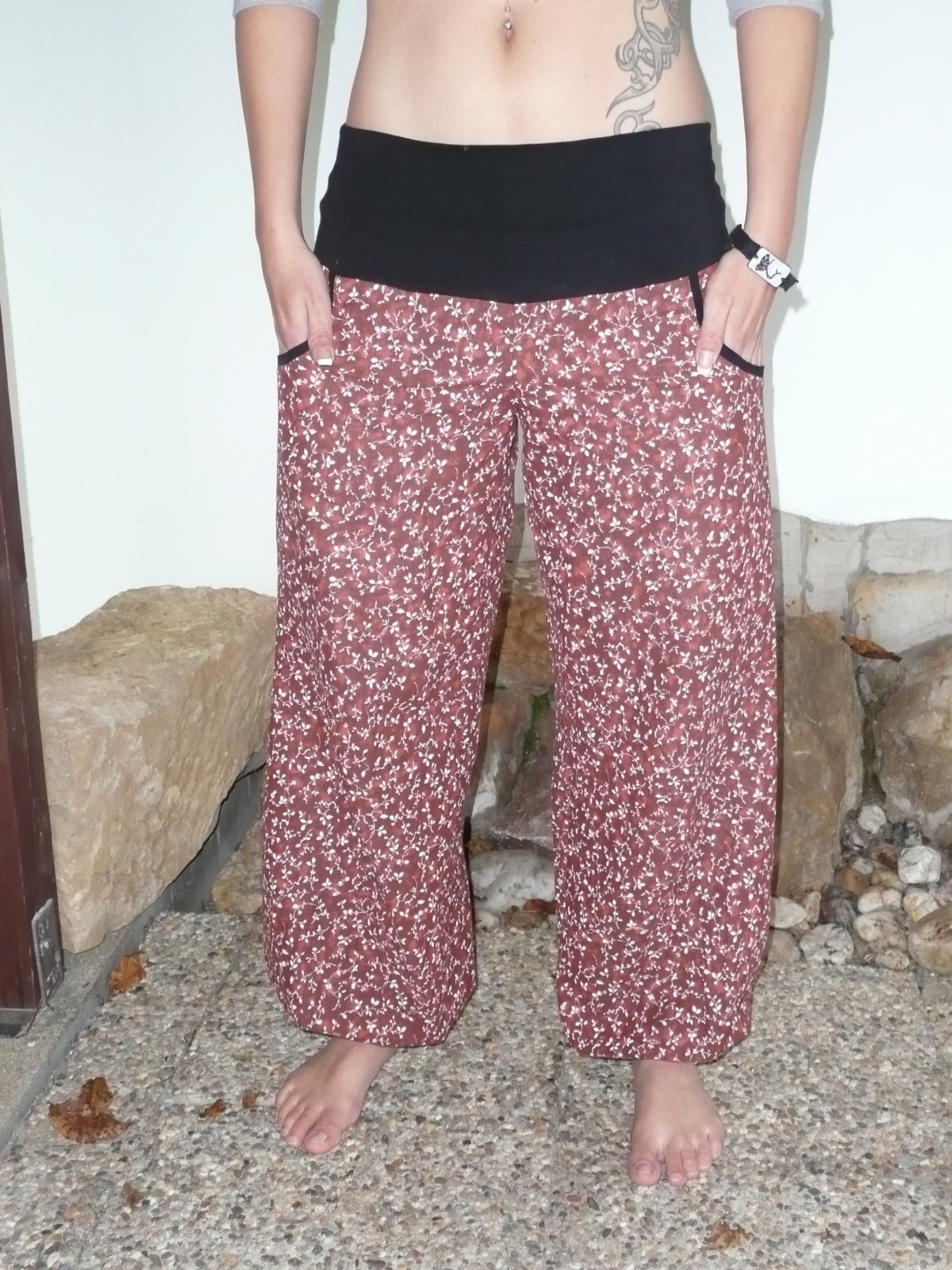 Široké bavlněné kalhoty (dámské)