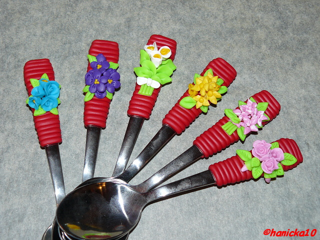 Sada lžiček s kytičkami