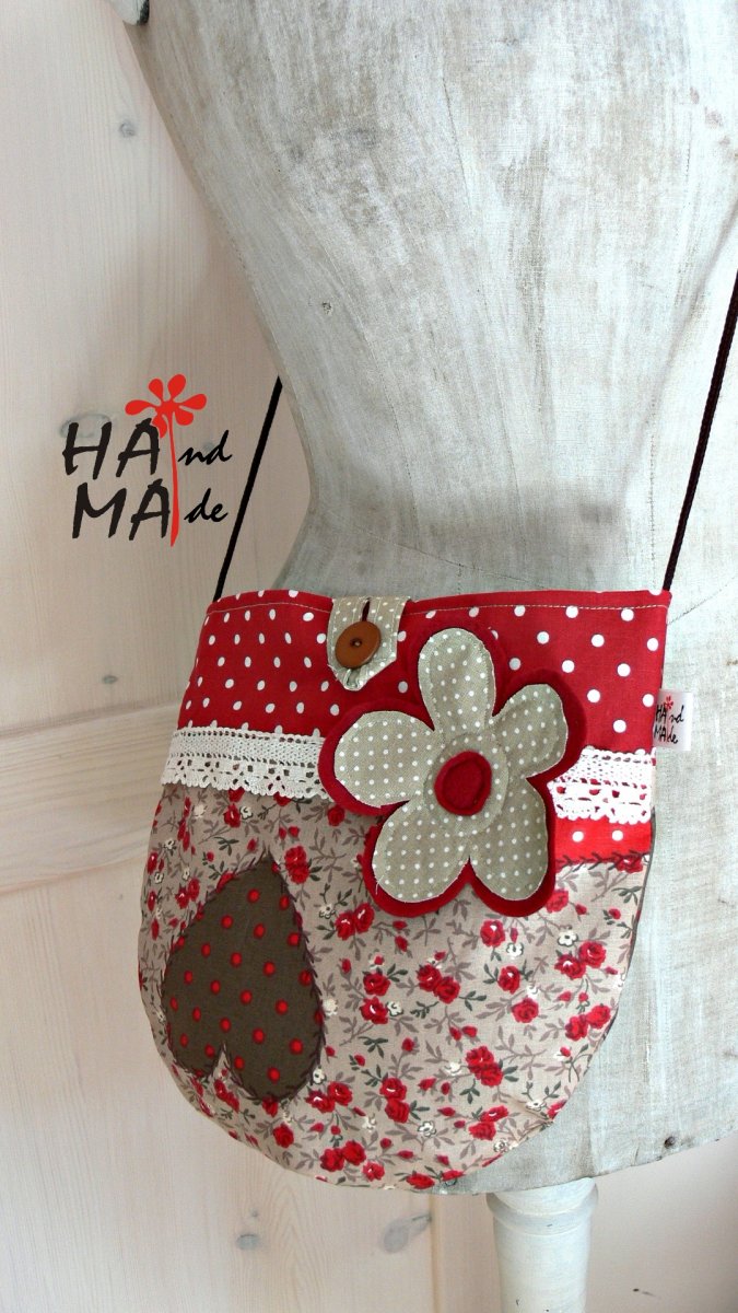 taštička s tulipánem