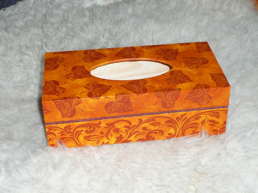 krabička na kapesníky zlatavé listí