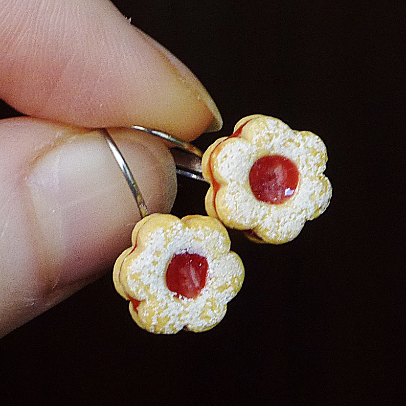 Mini linecké kytičky zavírací háčky hypoalergenní