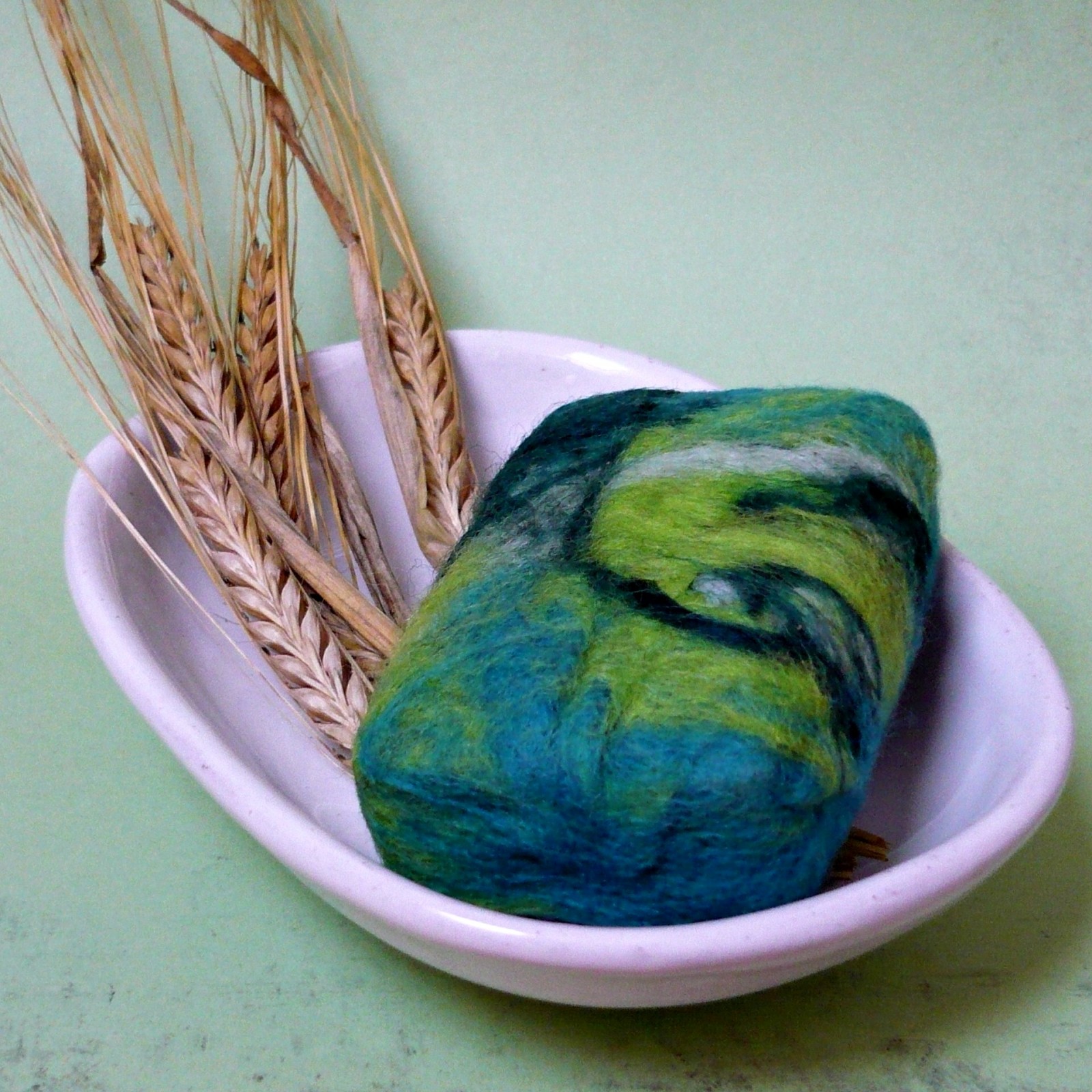 Plstěné mýdlo - olivové