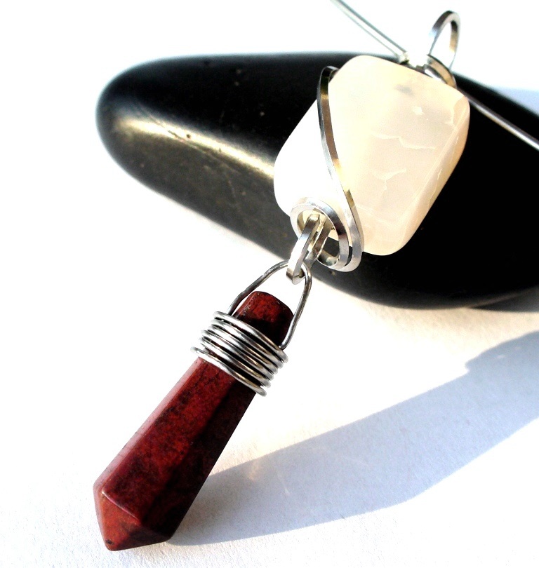 NÁHRDELNÍK Amorův šíp