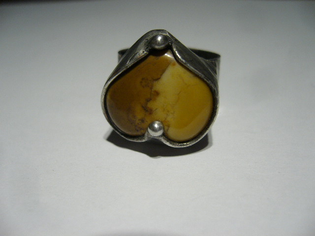 Medové srdíčko - prsten se žlutým jaspisem