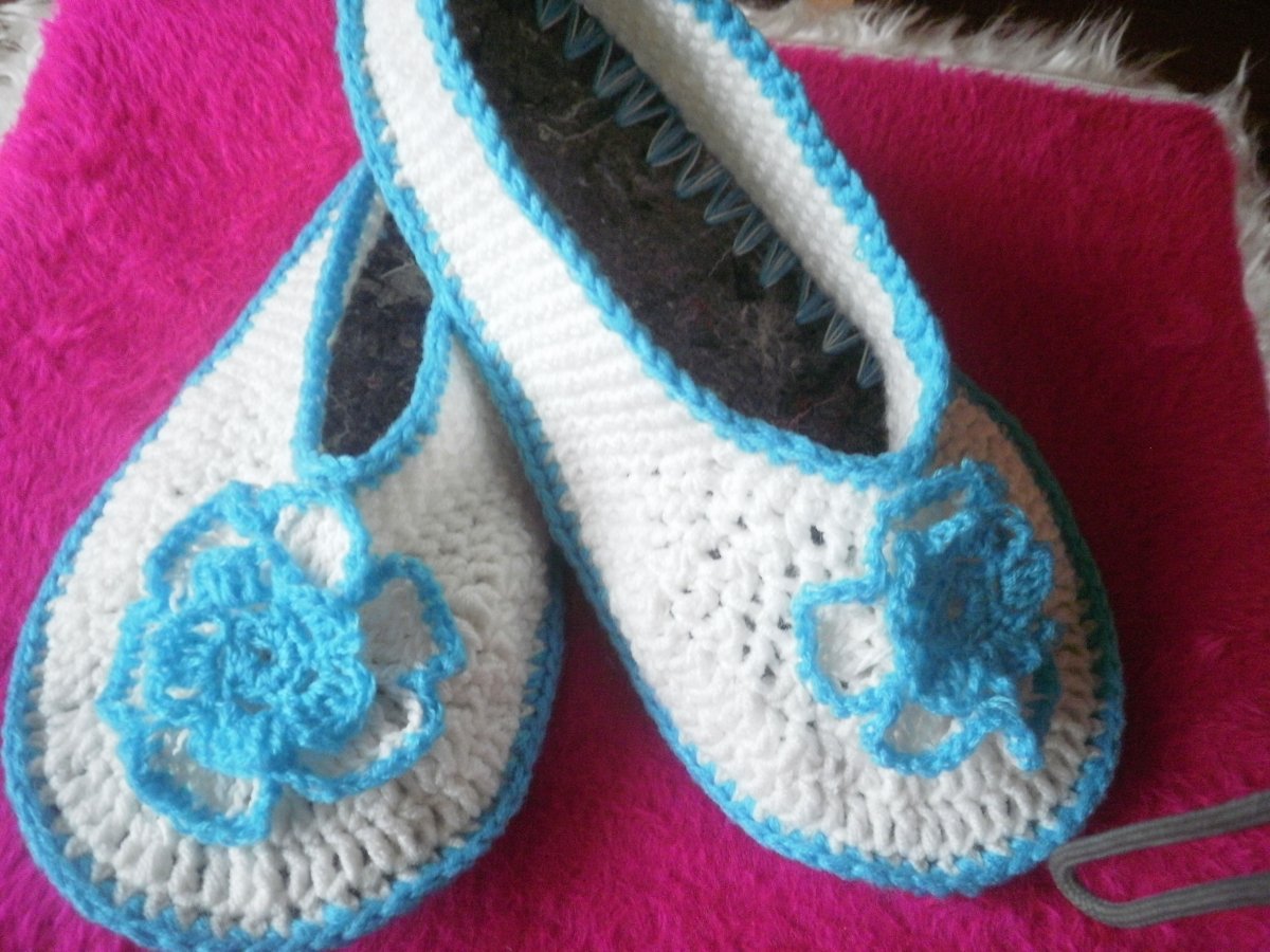 Háčkované papuče, bačkory