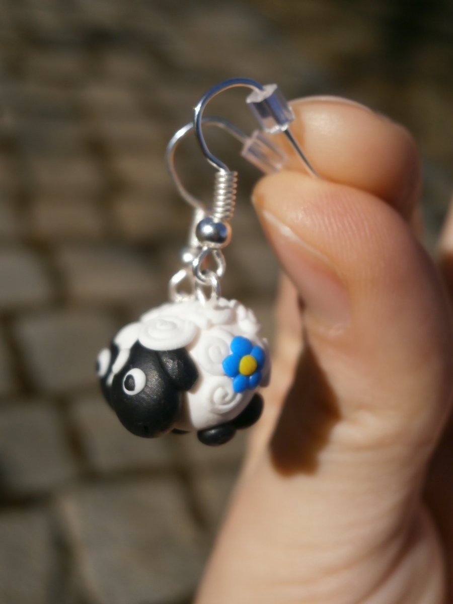 Náušnice ovečky s modrou kytičkou