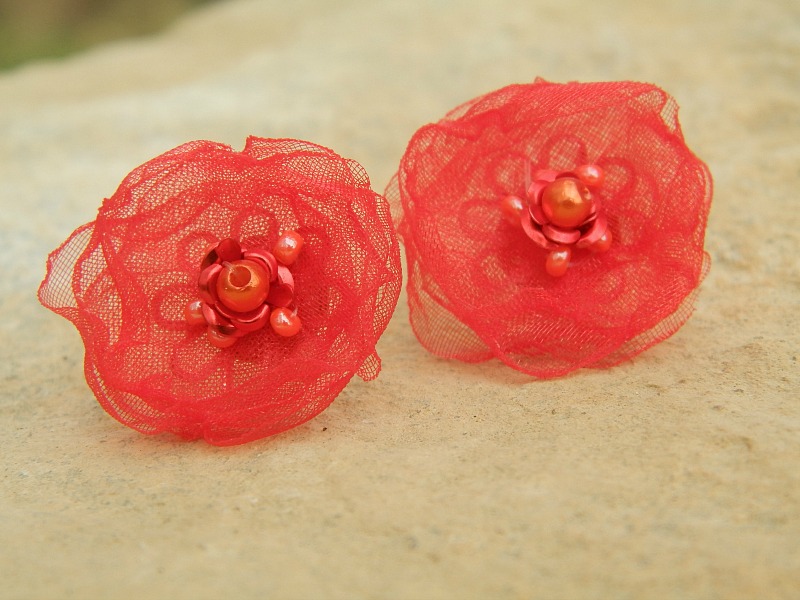 Jemný květ červený