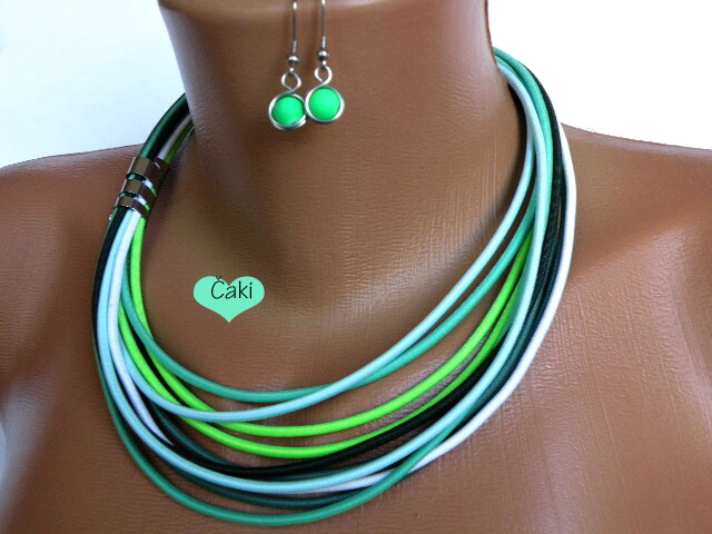 Kouzlo zelenkavé  souprava