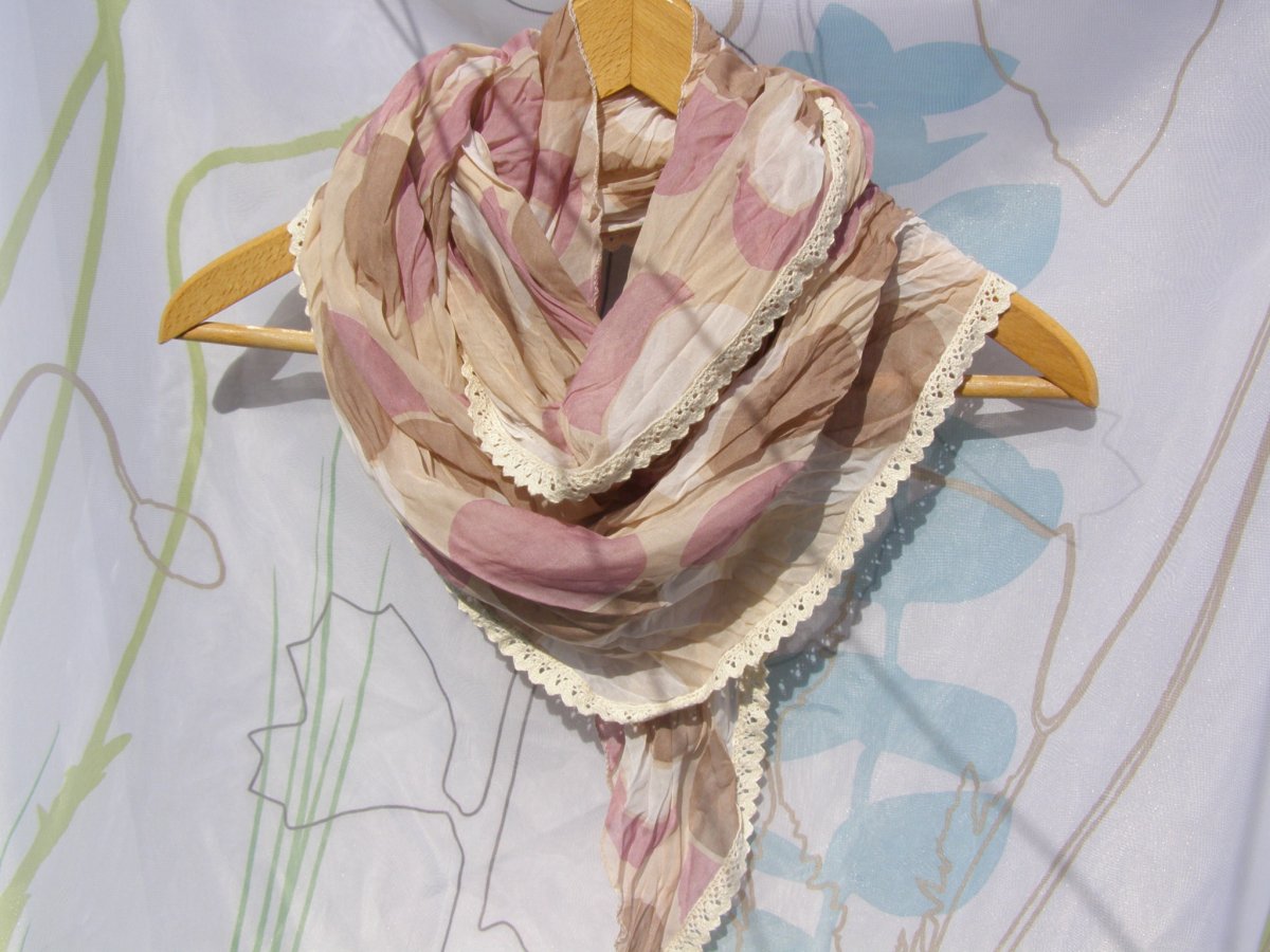 Romantický šáteček