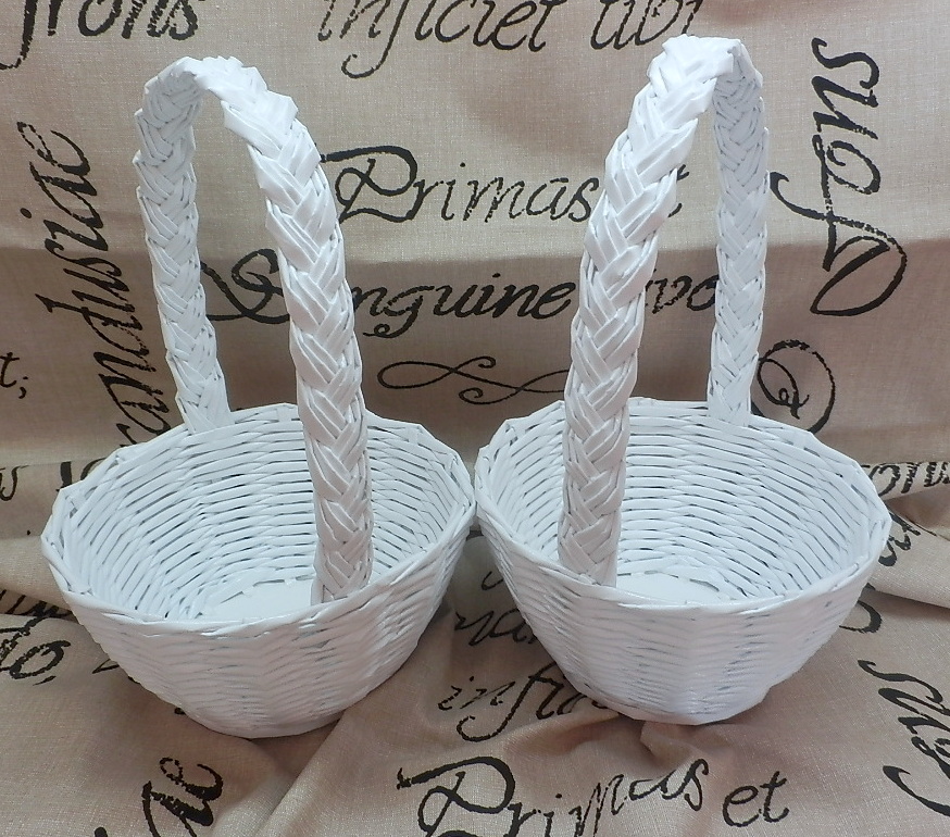 větší košíček pro družičku k dozdobení