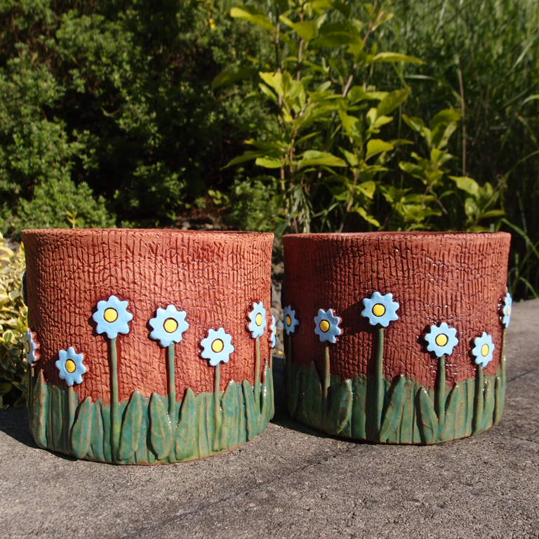 Květináč pomněnkový