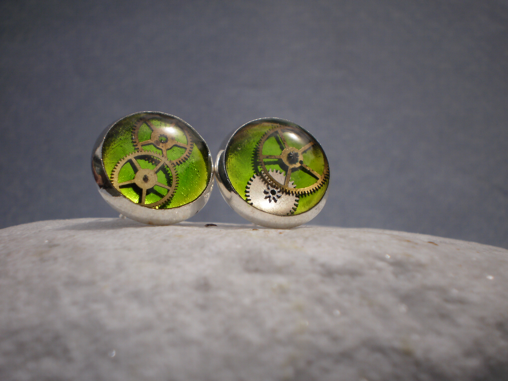 Steampunkové zelené puzetky