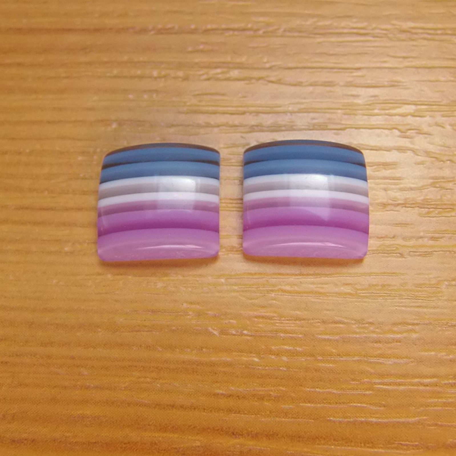 Resinové kabošony - čtverečky + puzety + zarážky