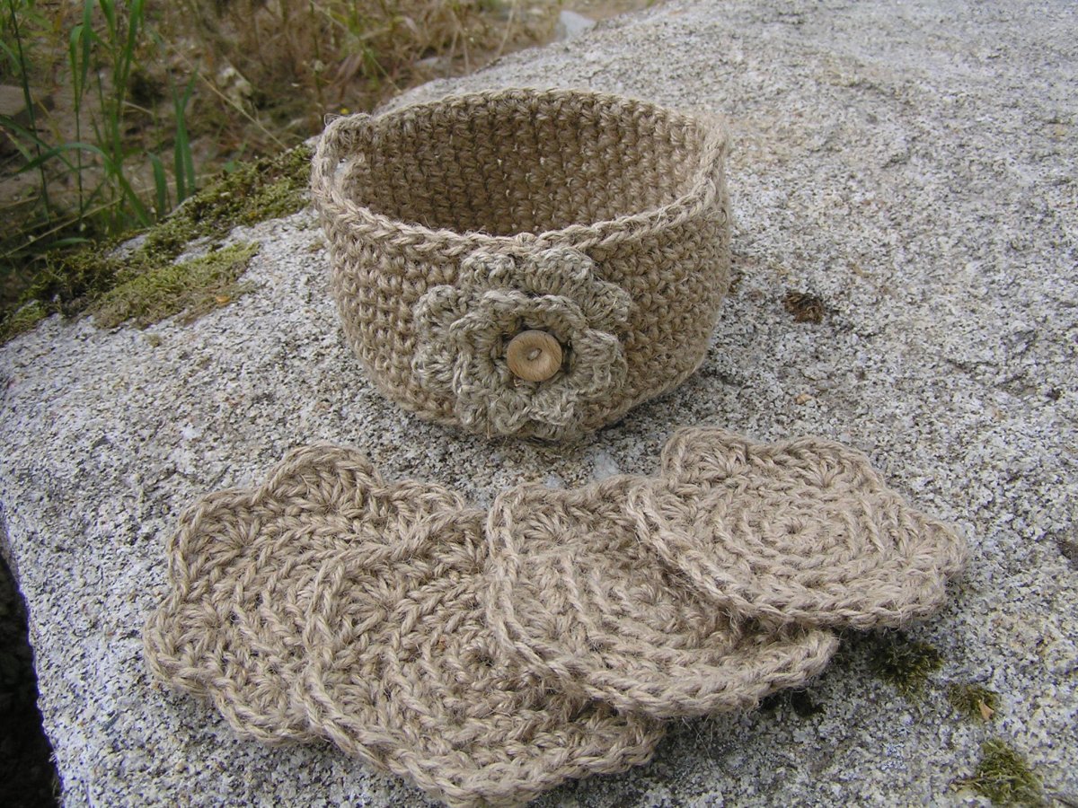 Jutová souprava košíček a podkafíčka