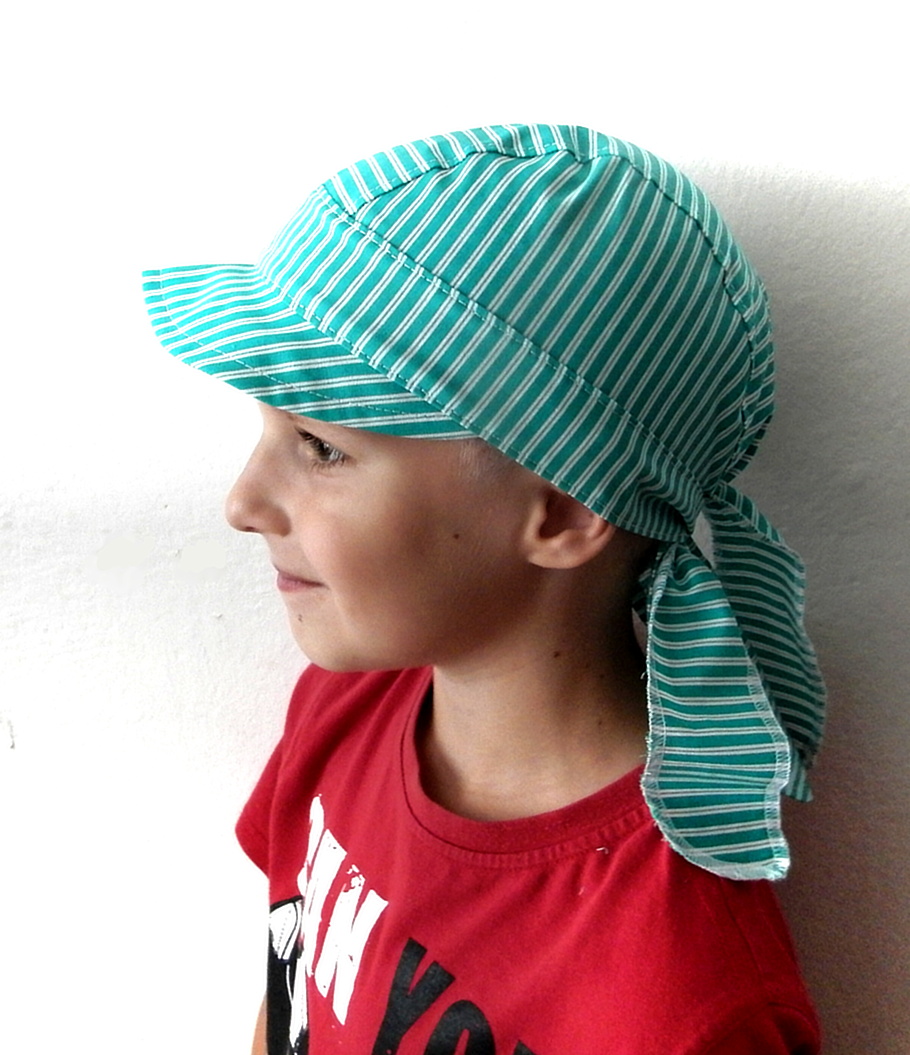 letní dětská pirátka s kšiltem zelené proužky