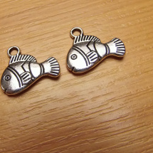 Ryba - Nemo v barvě stříbra -  17x14 mm - 2 kusy  
