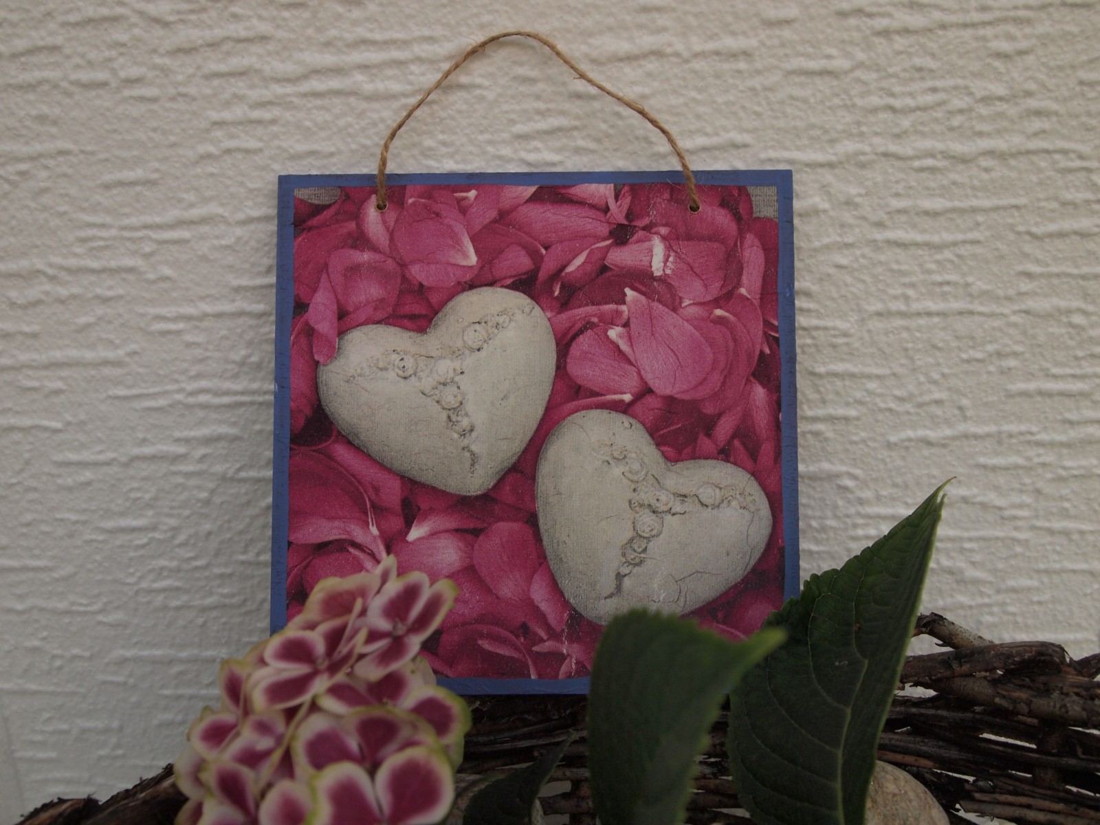 srdíčka na plátcích růží