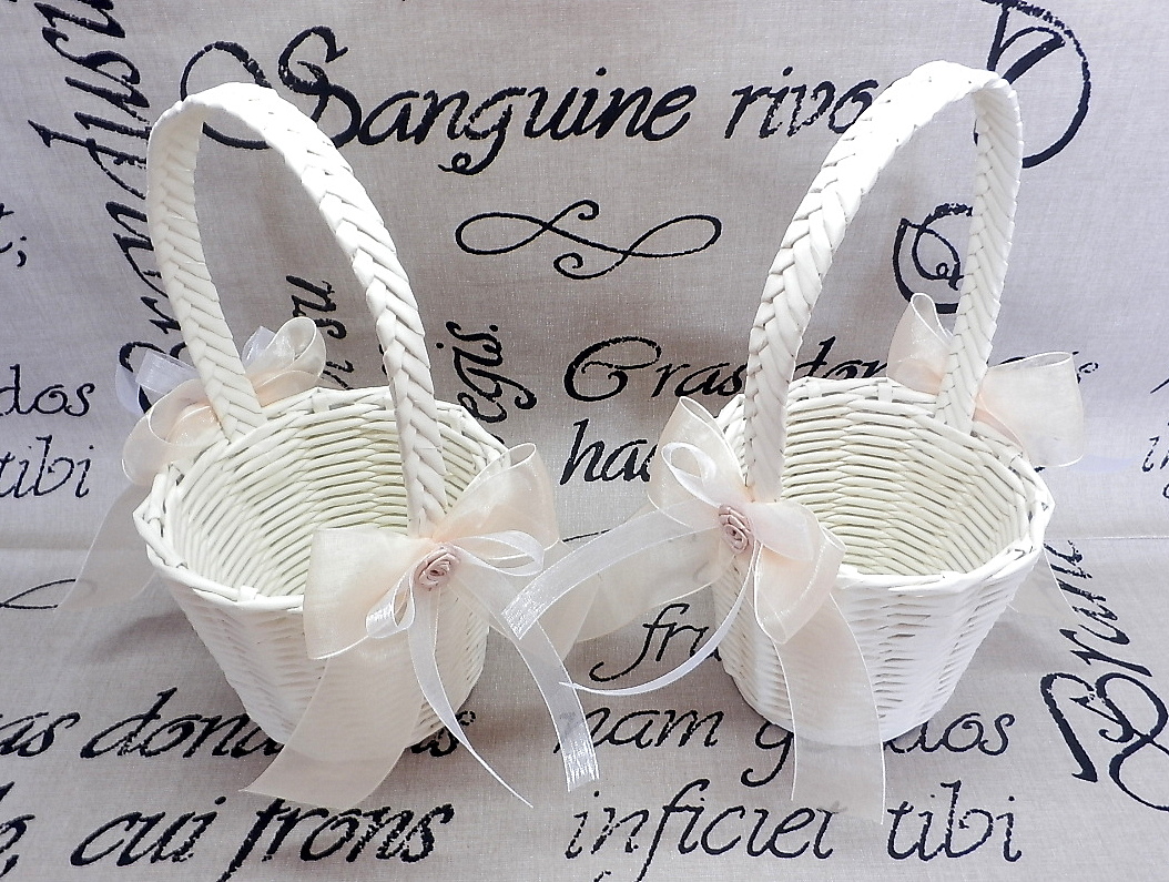 košíček pro družičku-ivory 