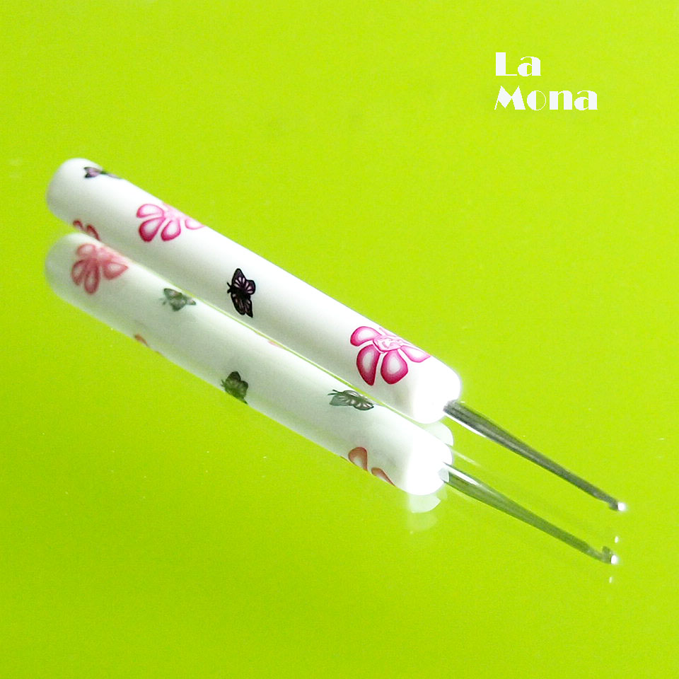 Zdobený háček vel. 1,5 (5)