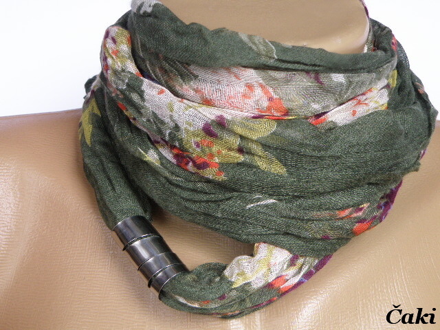 Šála s nerezovou spirálkou