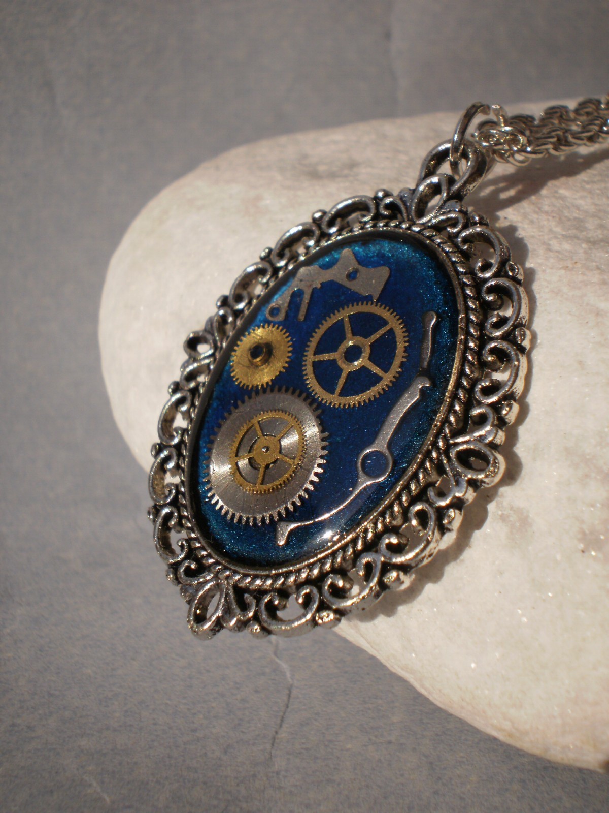Modrý steampunkový náhrdelník II.