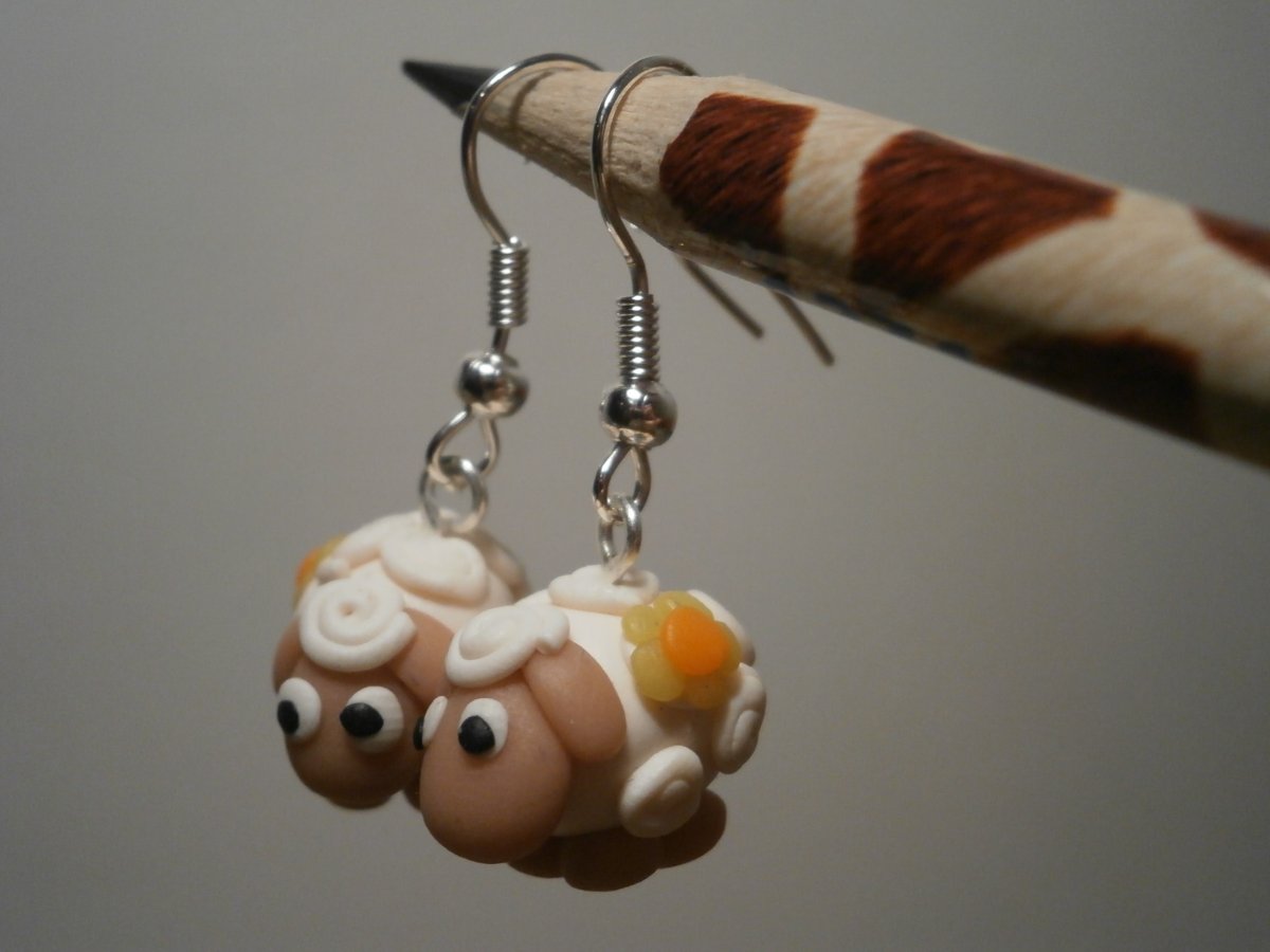 Náušnice ovečky se žlutou kytičkou