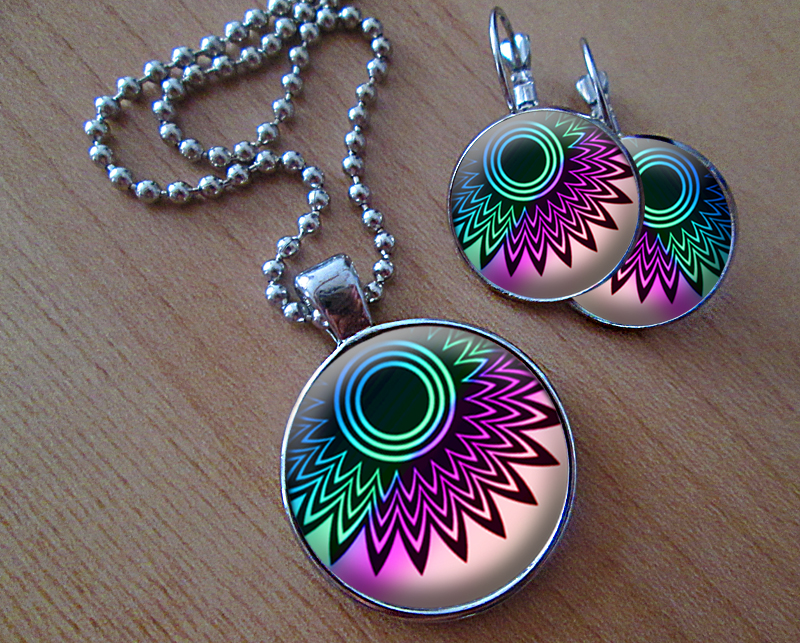 Sada náušniček a přívěsku 